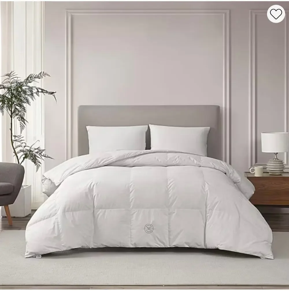 NEW! Full/Queen Martha Stewart Luxury Cloud Comforter Down & Feather Blend